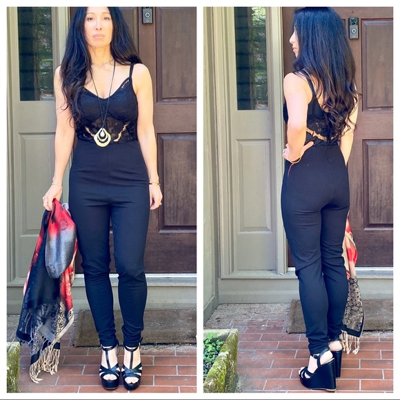 BLACK STUNNING BEST FITTING JUMPSUIT - Picture 2 of 8